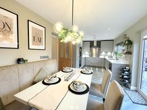 Photo 19- click for photo gallery